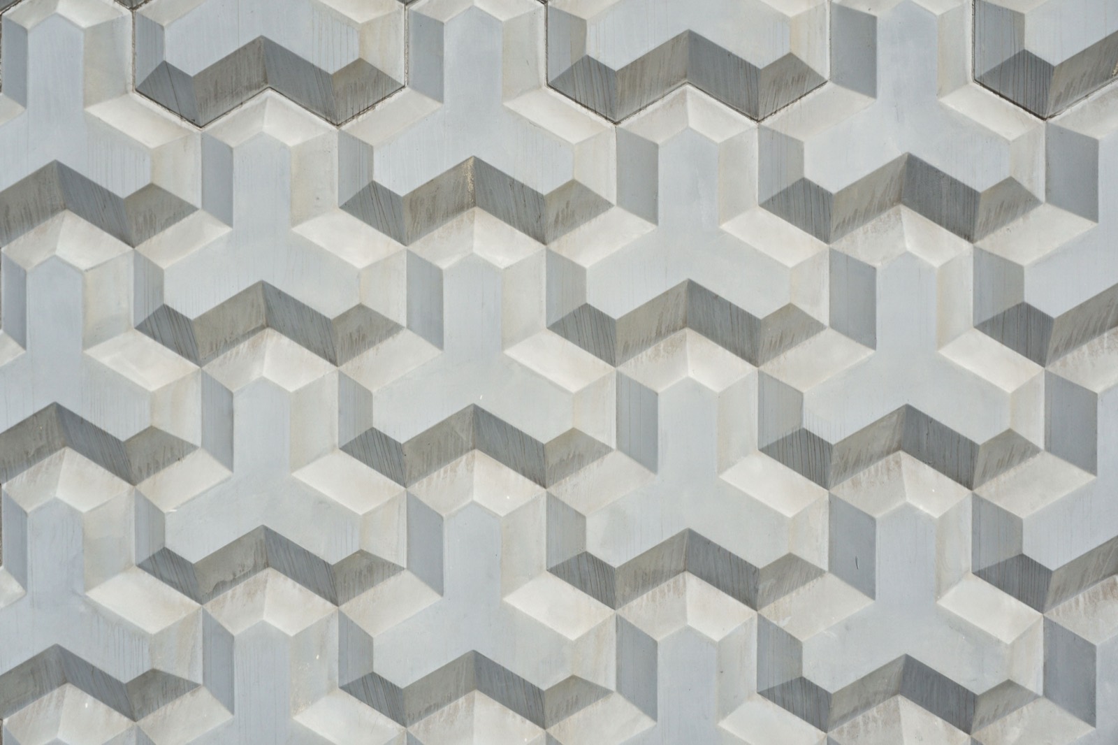 A textured 3D-patterned concrete surface