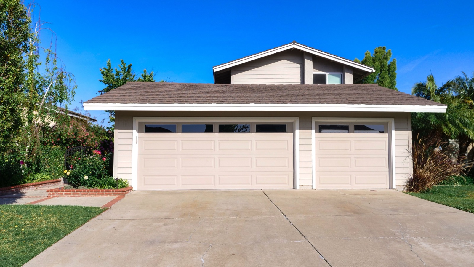 A modern single-story home that could be a manufactured home